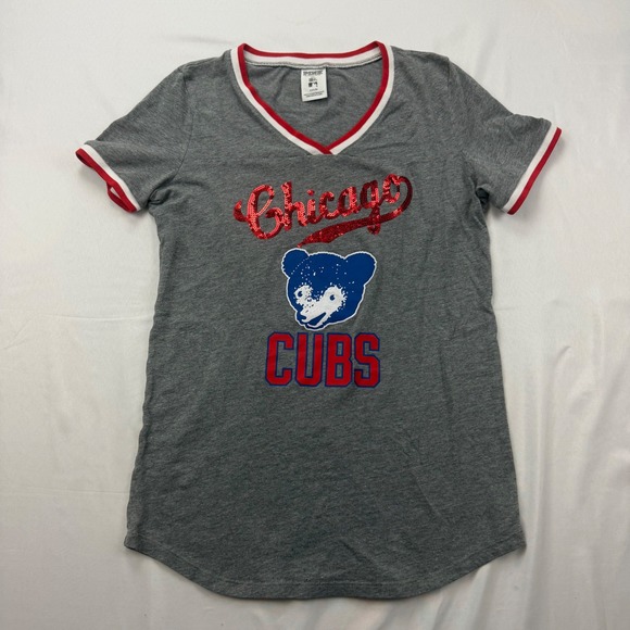 PINK Victoria's Secret Tops - PINK Victoria's Secret T-Shirt Women Small Gray Chicago Cubs MLB Sequin Graphic
